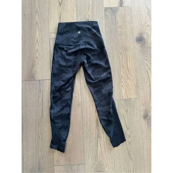 Lululemon Wunder Under High-Rise Crop leggings - Picture 2 of 8